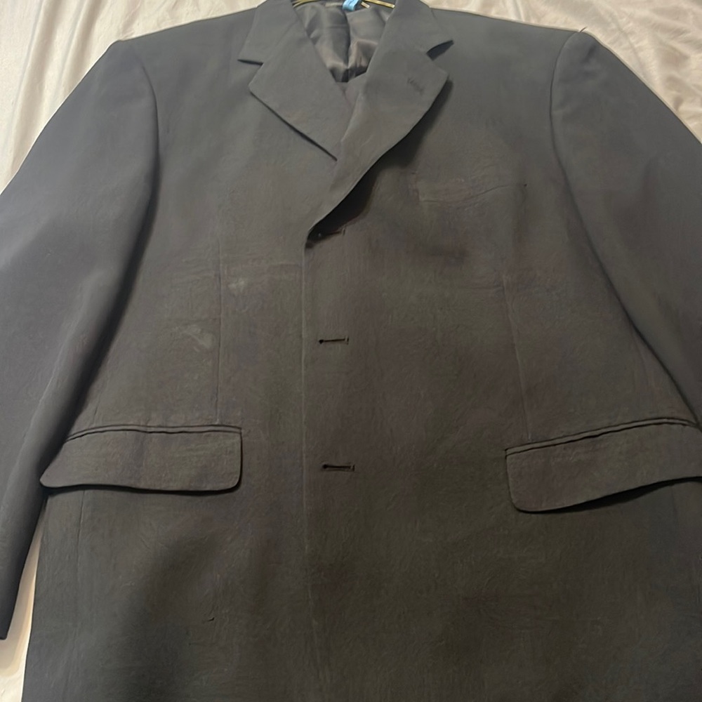 Fresh from the cleaners moda Christiano black.  46R, 40w, 32.5l.